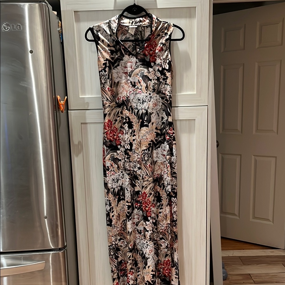 Floral Sleeveless Maxi Dress - Black and Red